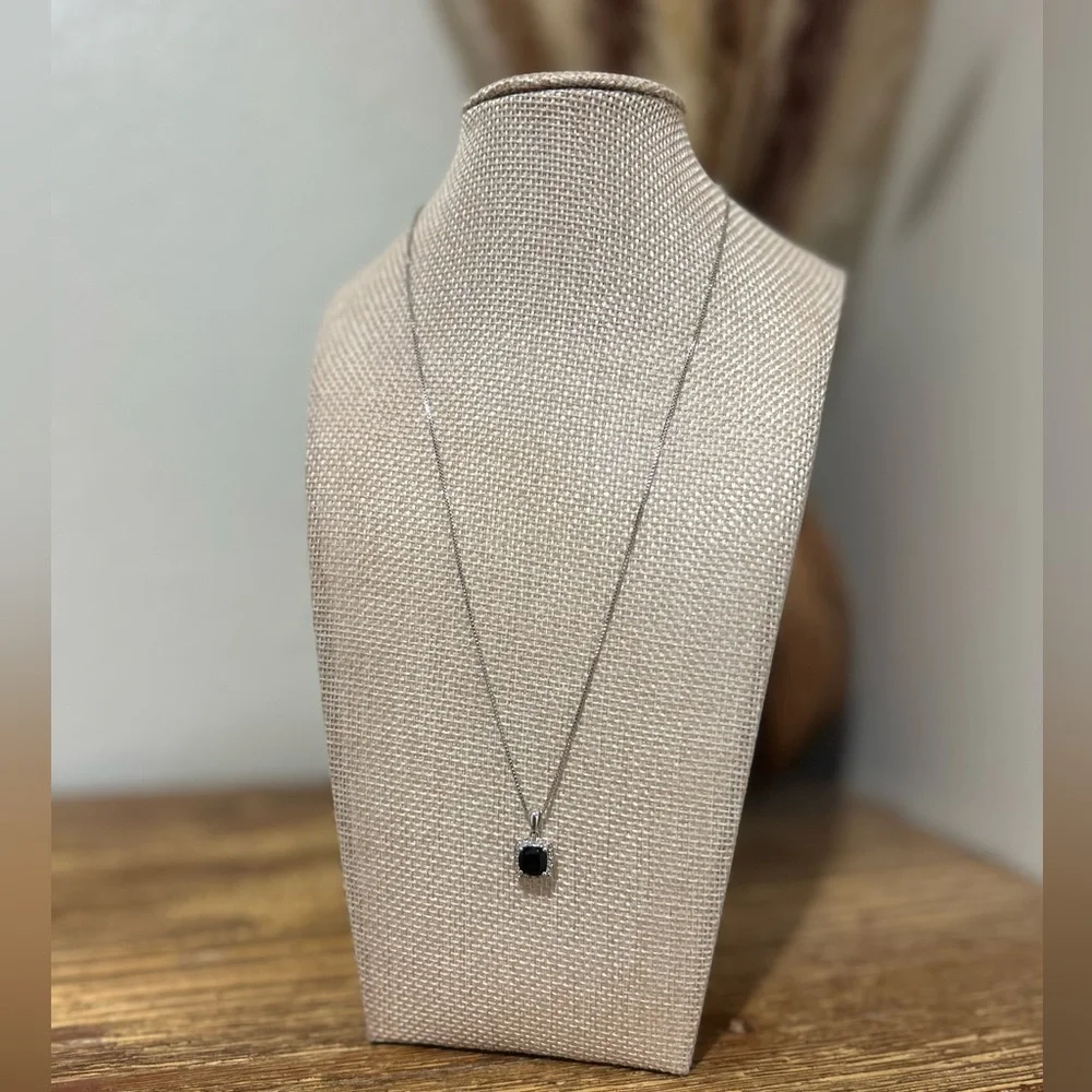925 Sterling Silver Black Onyx Pendant Necklace